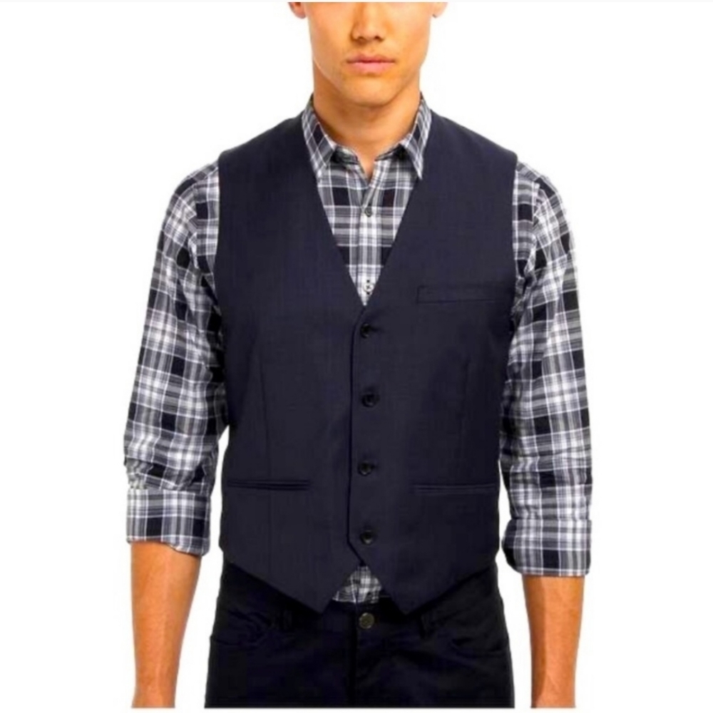 Theory wool vest bnwt size 36